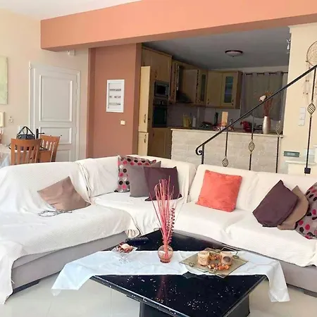 Σπίτι διακοπών Iliada Luxury House