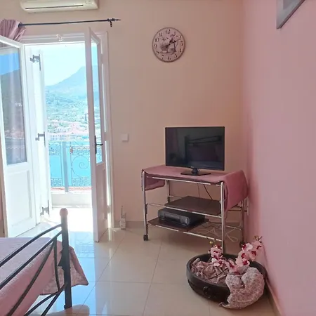 Iliada Luxury House Βαθύ